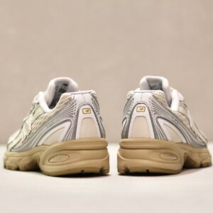 New Balance 740 3OO Linen