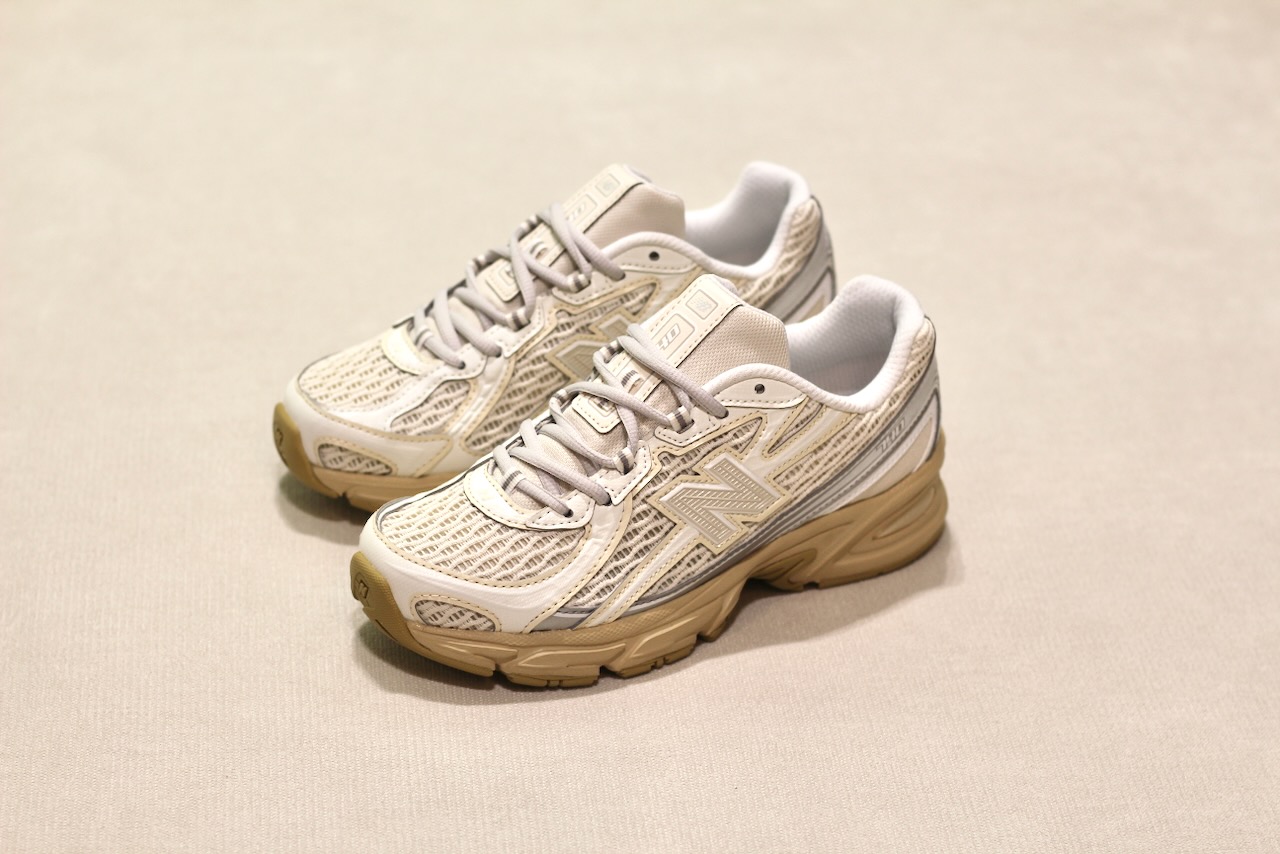 New Balance 740 3OO Linen