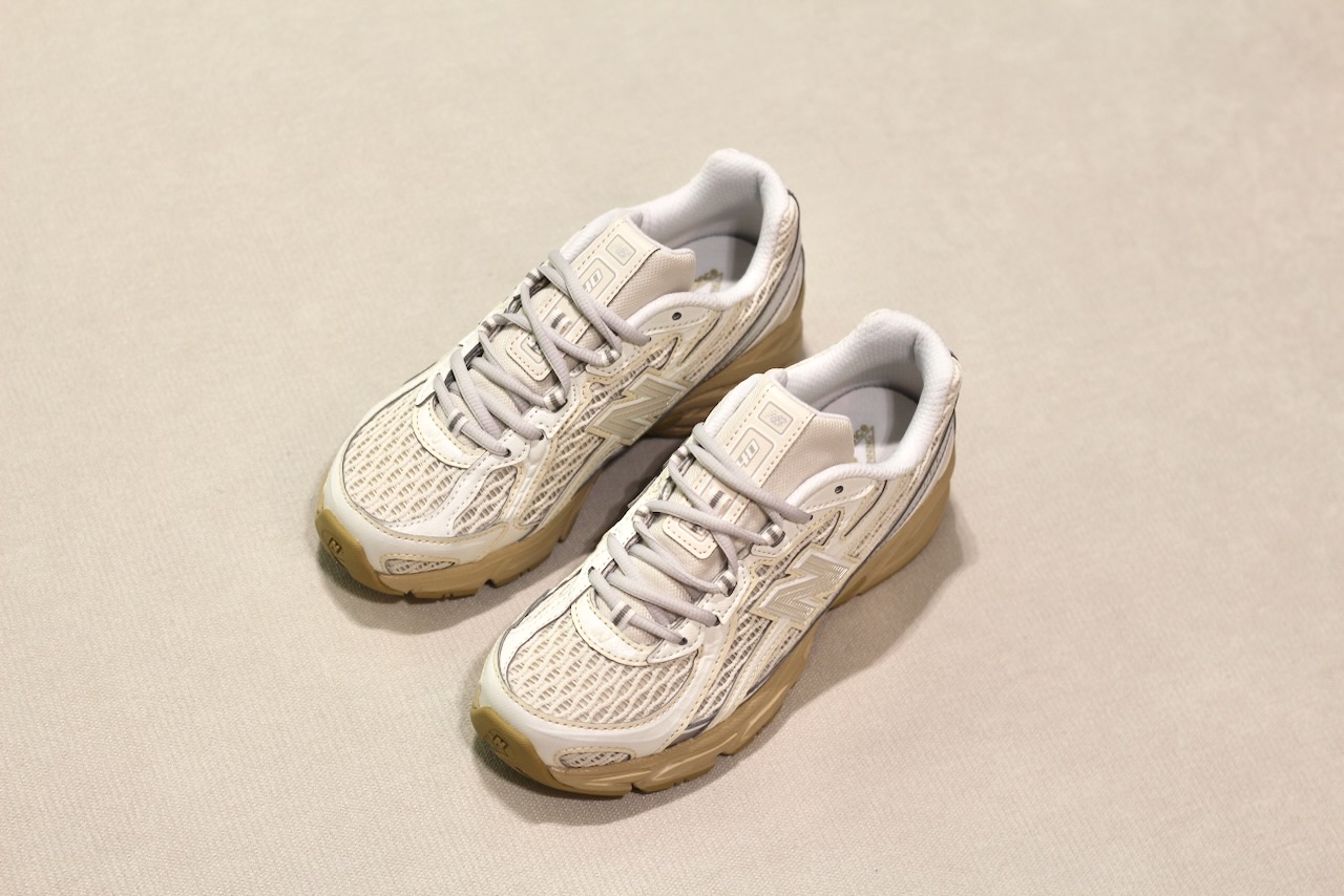 New Balance 740 3OO Linen