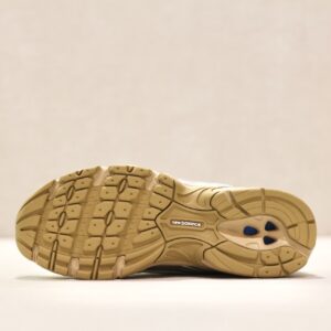 New Balance 740 3OO Linen