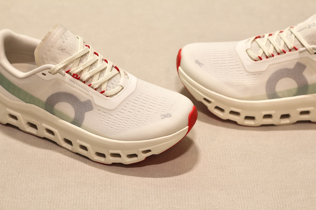 On Cloudmonster 1 M Ivory Creek