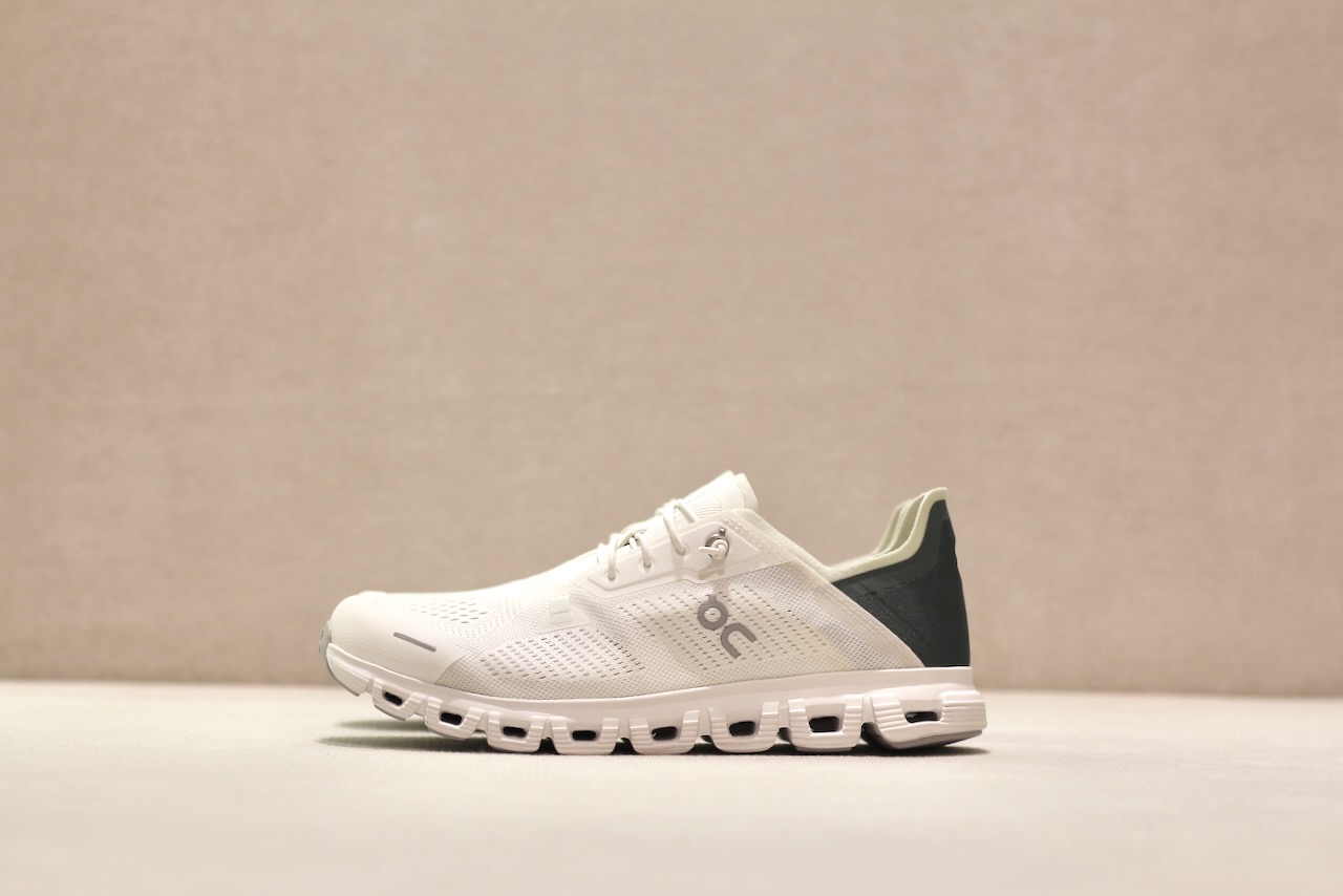 On Cloud 6 Coast M Ivory Olive