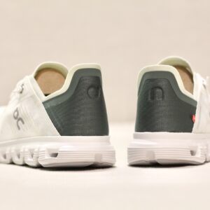 On Cloud 6 Coast M Ivory Olive