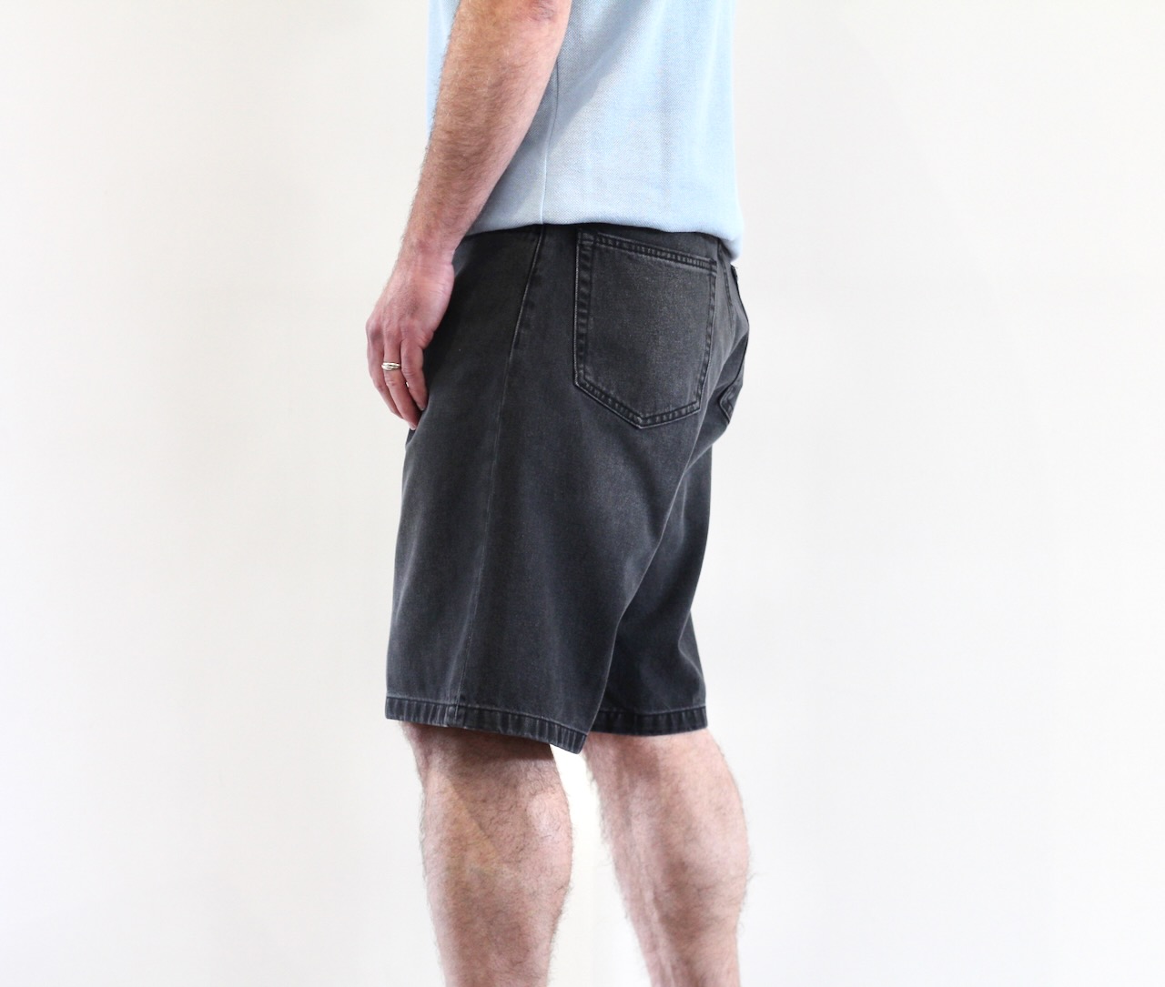 Landon Short Black Worn Bleached