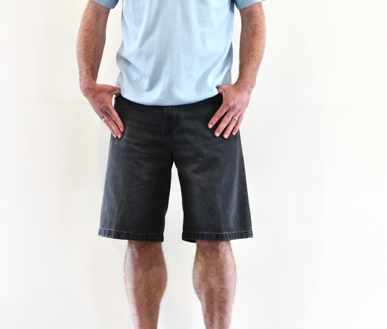 Landon Short Black Worn Bleached