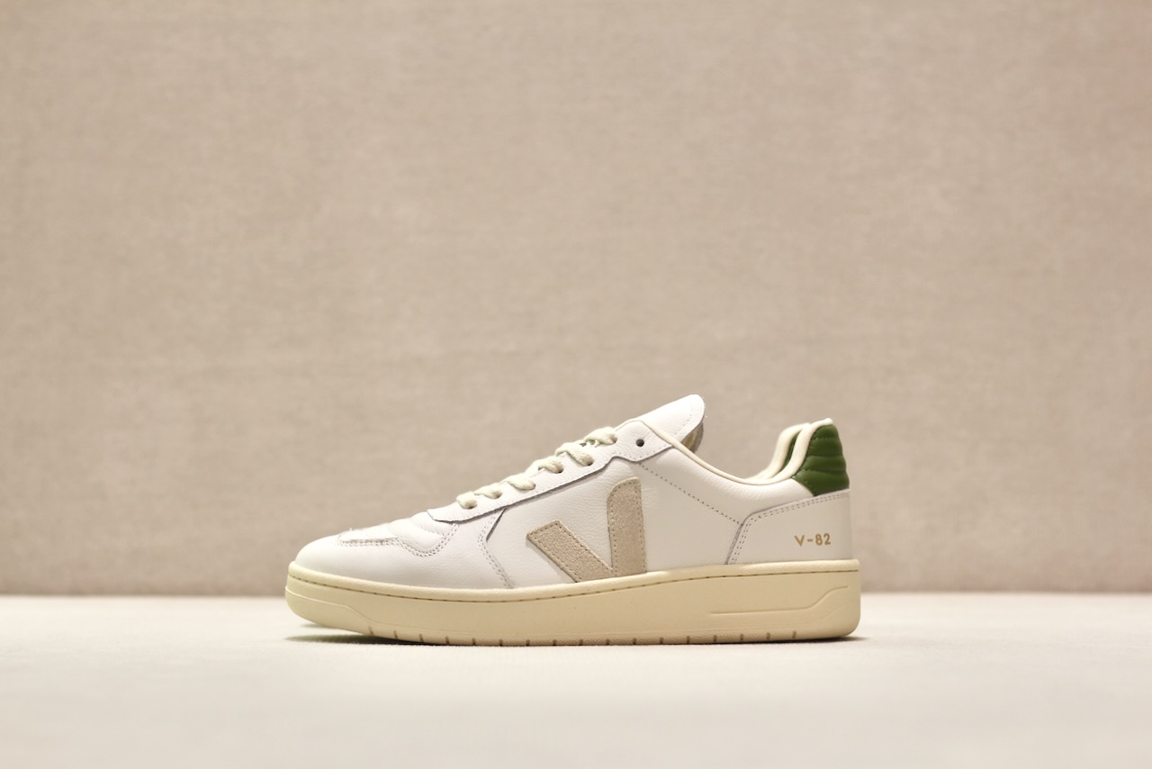 V-82 Grained Leather White Pierre Kiwi