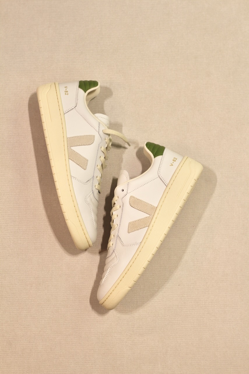 V-82 Grained Leather White Pierre Kiwi