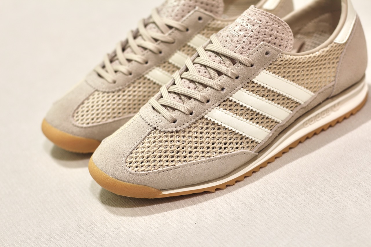 SL 72 OG Perf Wonder Beige White