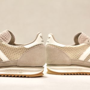 SL 72 OG Perf Wonder Beige White