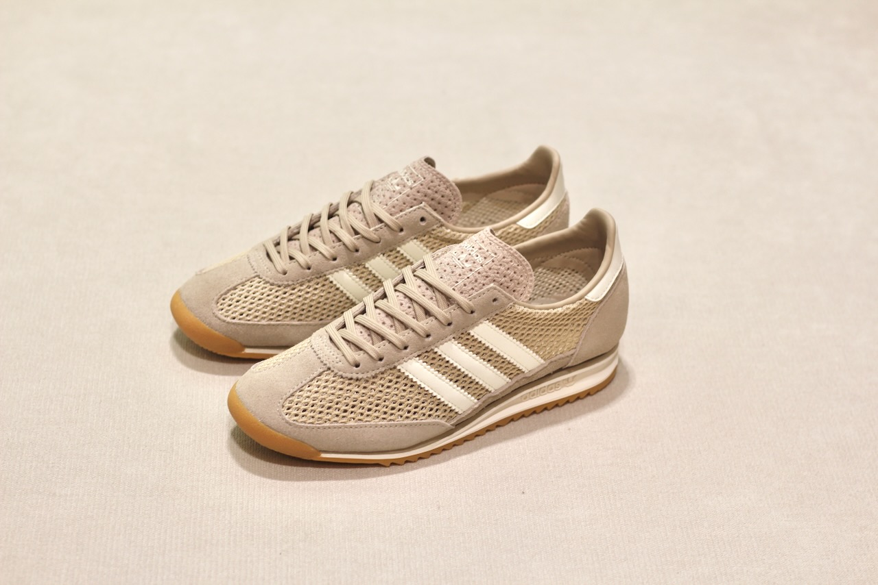 SL 72 OG Perf Wonder Beige White