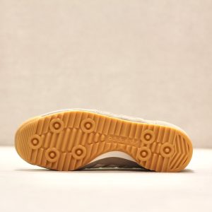 SL 72 OG Perf Wonder Beige White