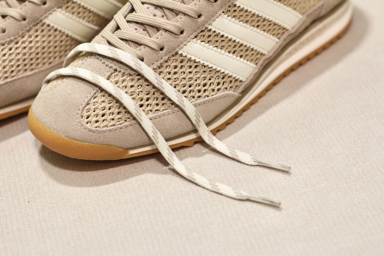 SL 72 OG Perf Wonder Beige White