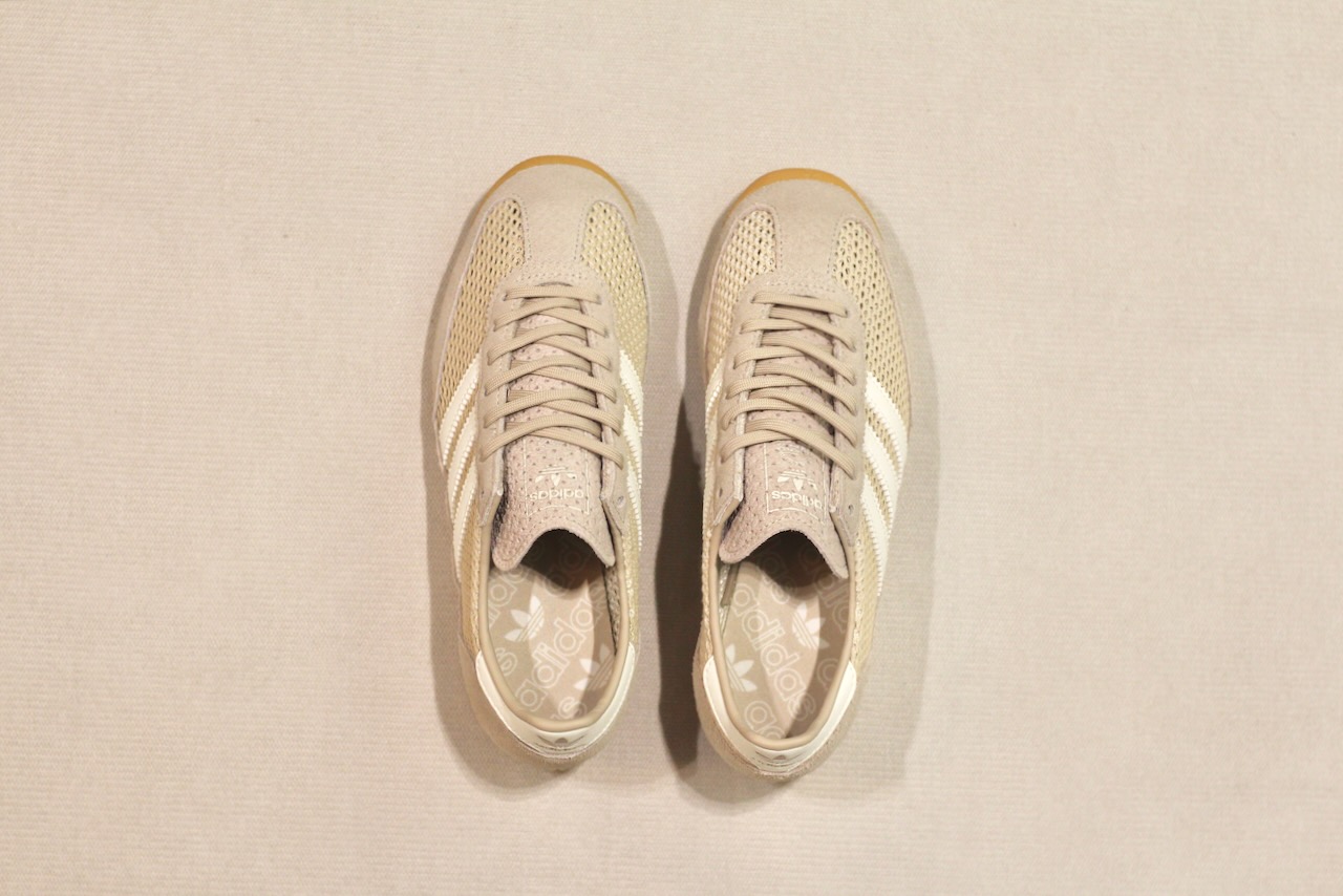 SL 72 OG Perf Wonder Beige White