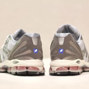 1890 7NG Dark Silver Metallic Granite