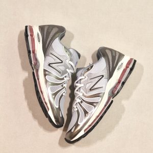 1890 7NG Dark Silver Metallic Granite