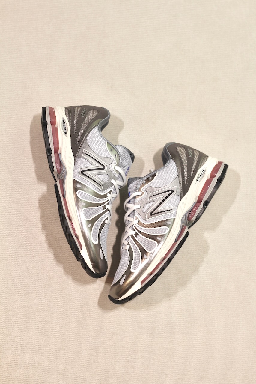 1890 7NG Dark Silver Metallic Granite