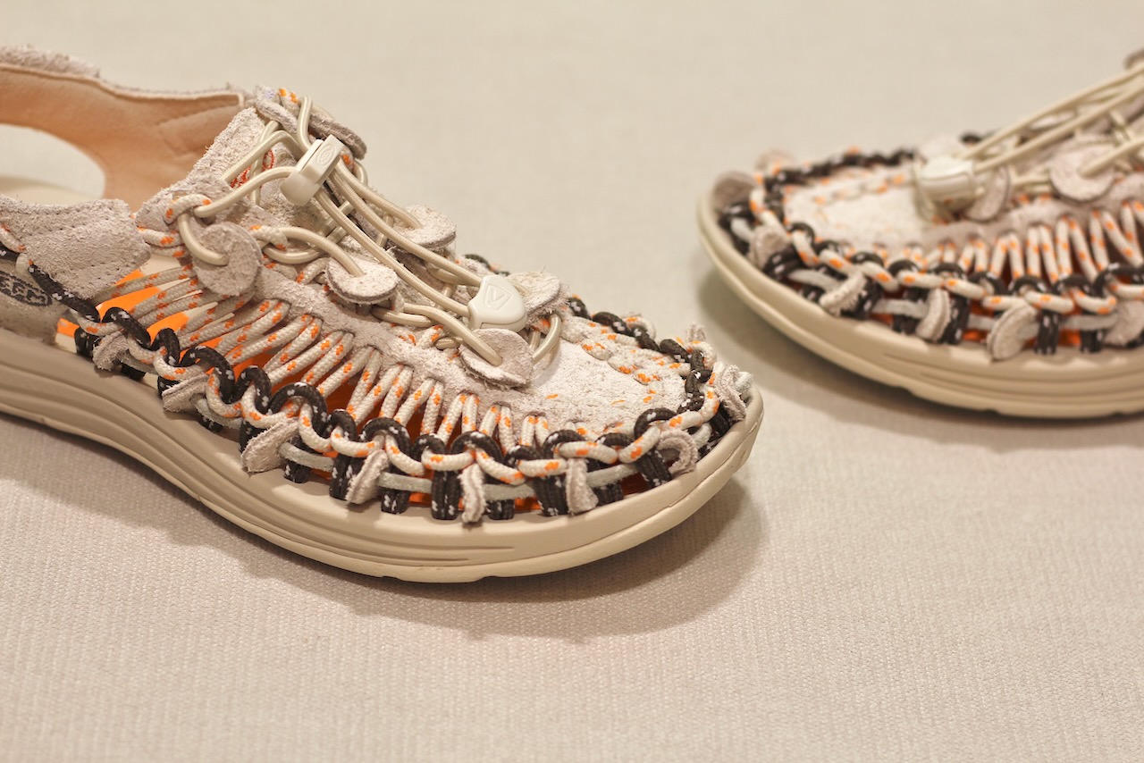 Uneek Lea Tangerine Cream Henrik Vibskov