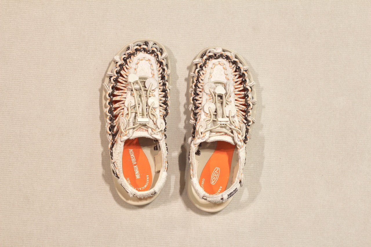 Uneek Lea Tangerine Cream Henrik Vibskov