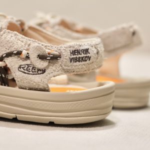 Uneek Lea Tangerine Cream Henrik Vibskov