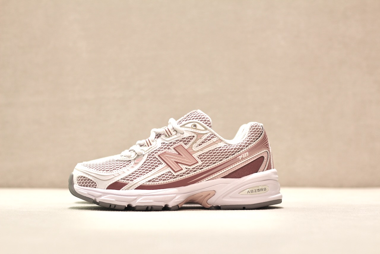 740 Rosewood White