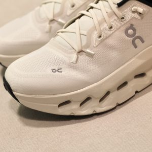 Cloud Tilt 1 W Pearl Ice