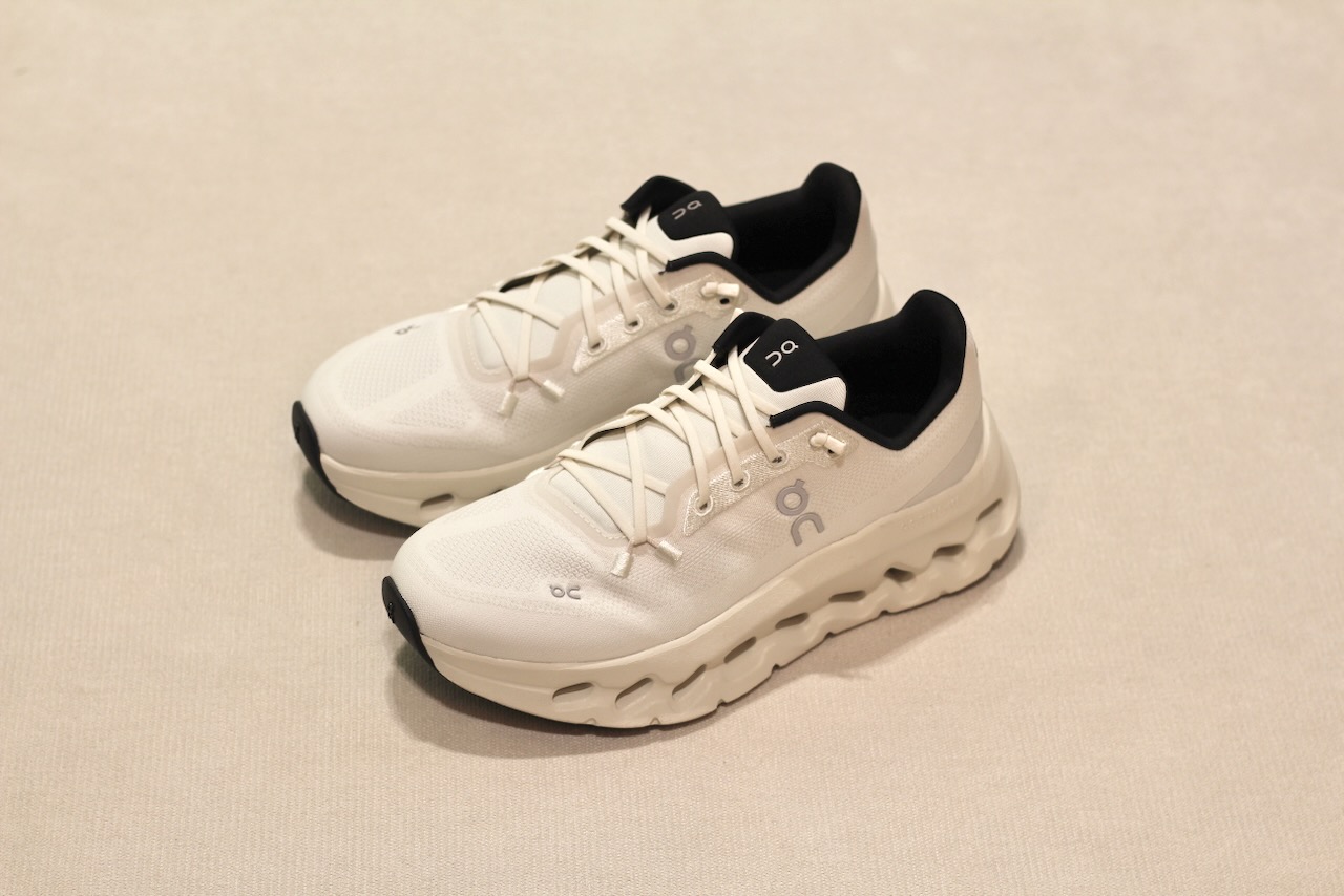 Cloud Tilt 1 W Pearl Ice