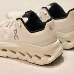 Cloud Tilt 1 W Pearl Ice
