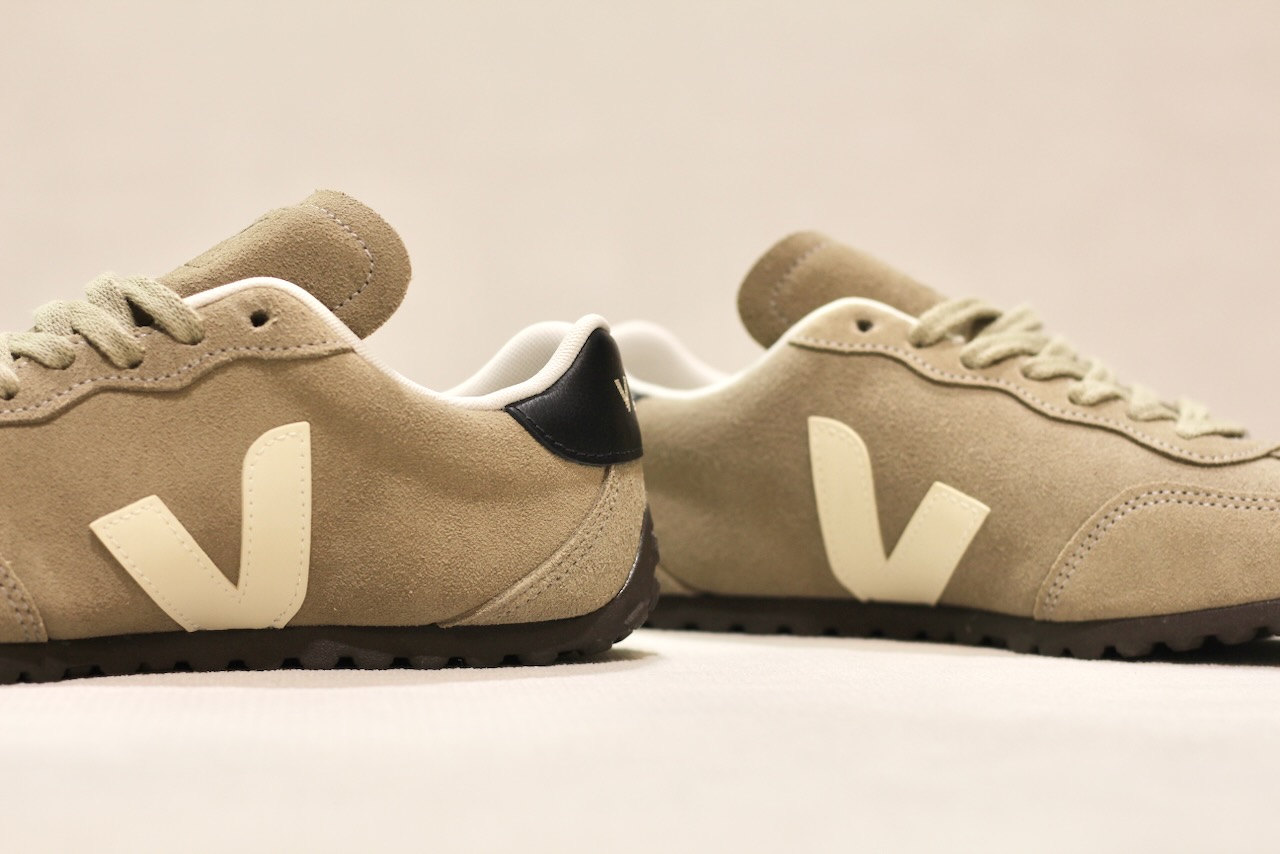 GT Suede Taupe Pierre