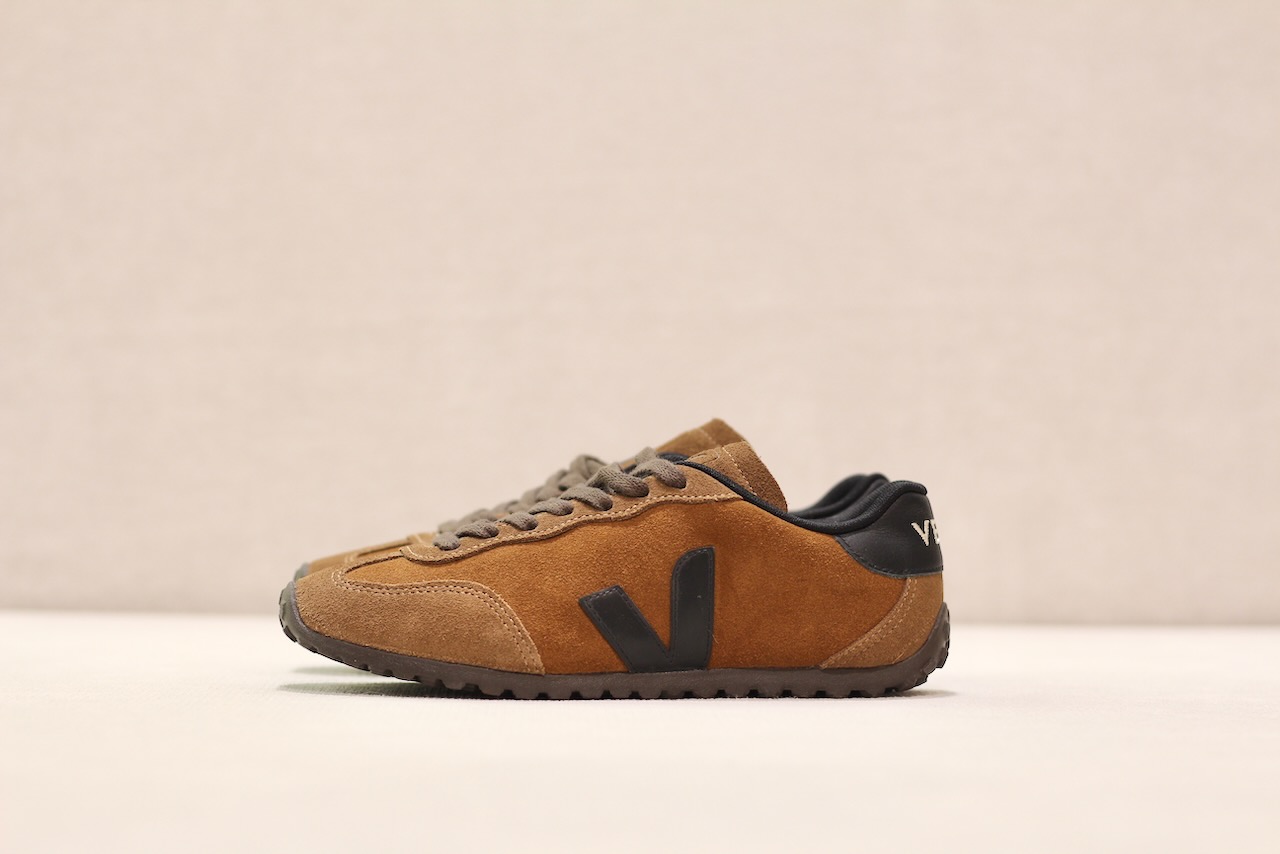 GT Suede Cognac Black