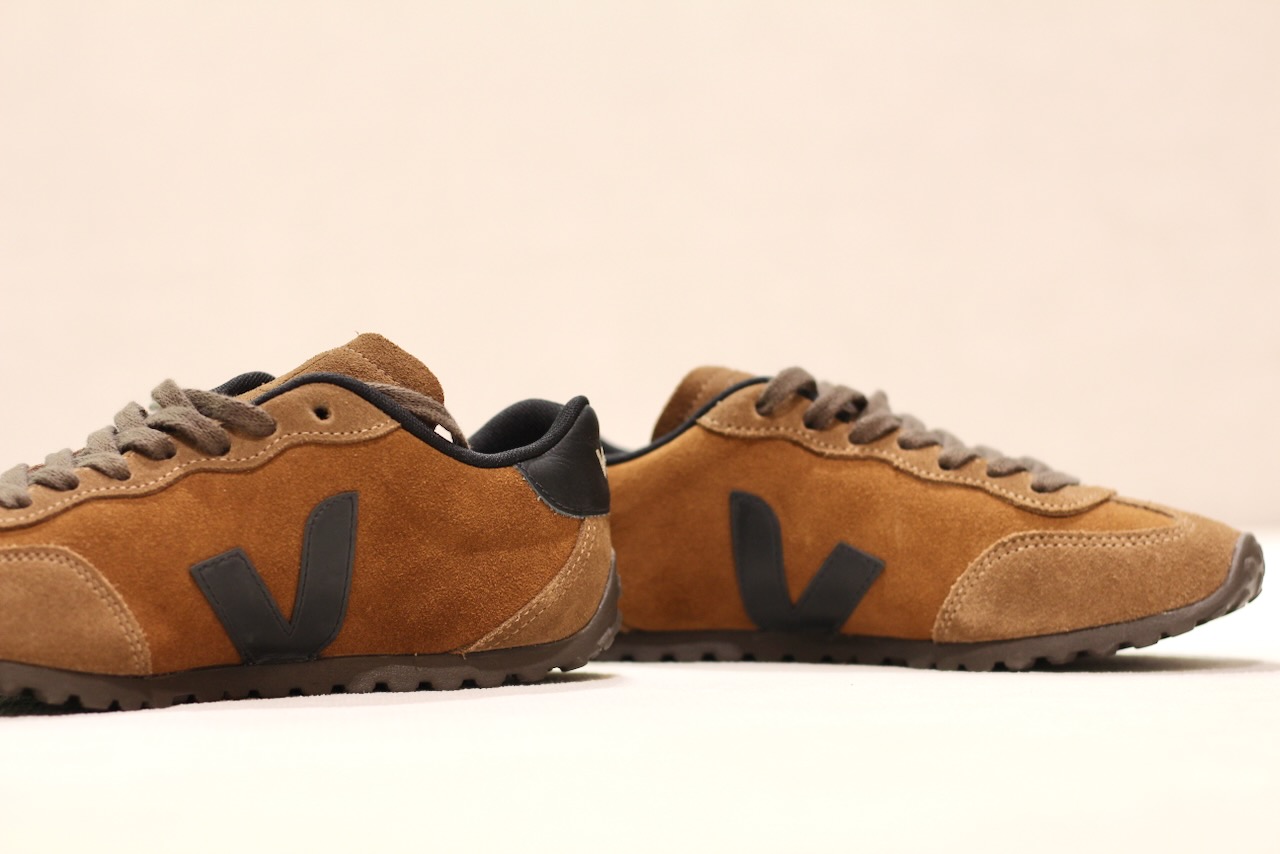 GT Suede Cognac Black