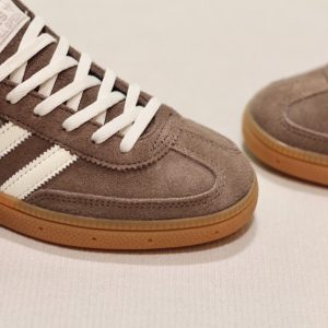 Handball Spezial  Earth Off-white Gum