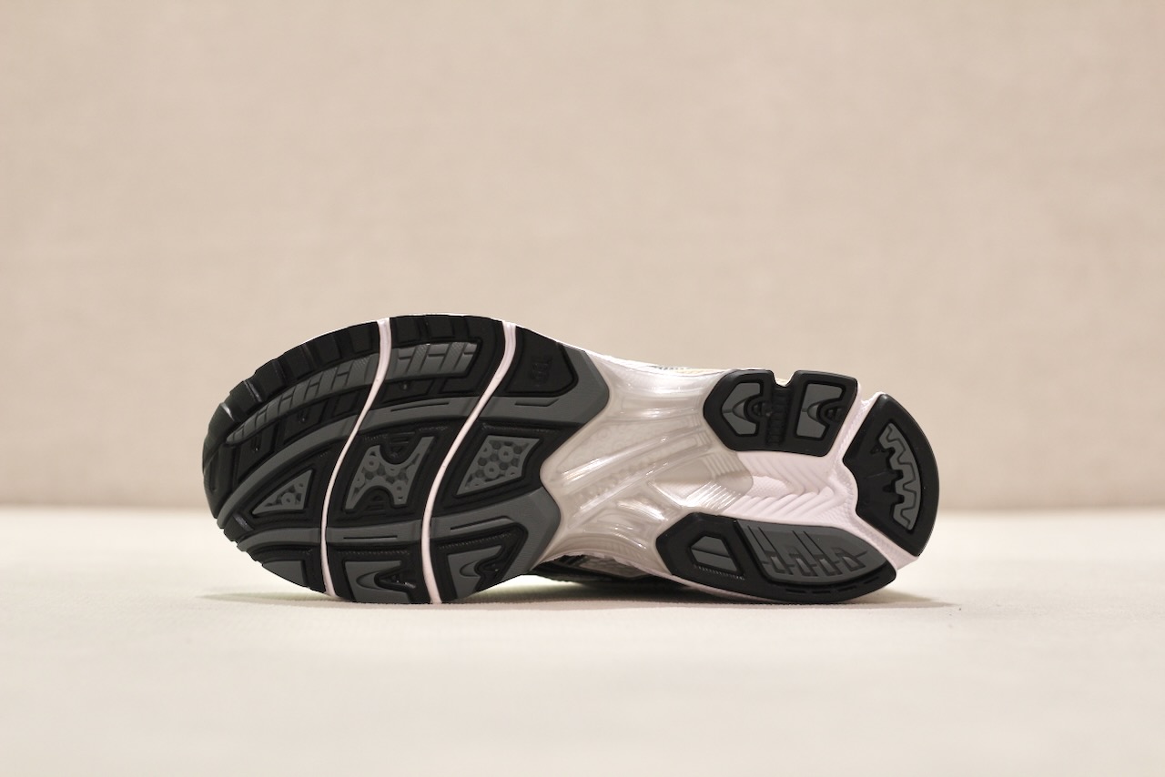 Gel Kayano 14 White Graphite Grey