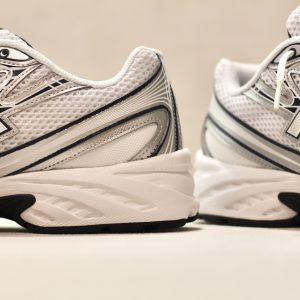 740 WN2 White Navy Silver
