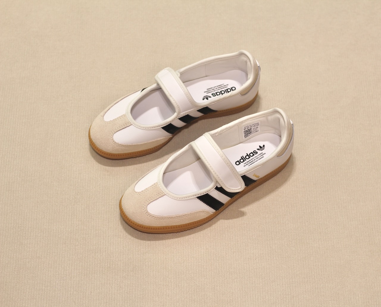 Samba Jane White Black Gum