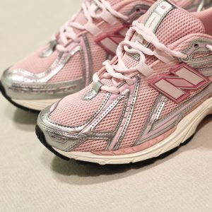 New Balance U1906  Pink Chalk Silver Metallic