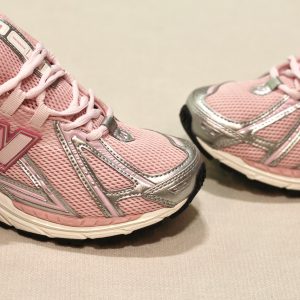 New Balance U1906  Pink Chalk Silver Metallic