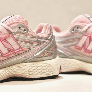 New Balance U1906  Pink Chalk Silver Metallic