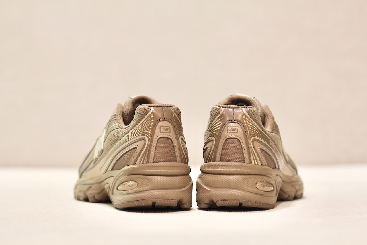 New Balance 740 2XX Mushroom Timberwolf