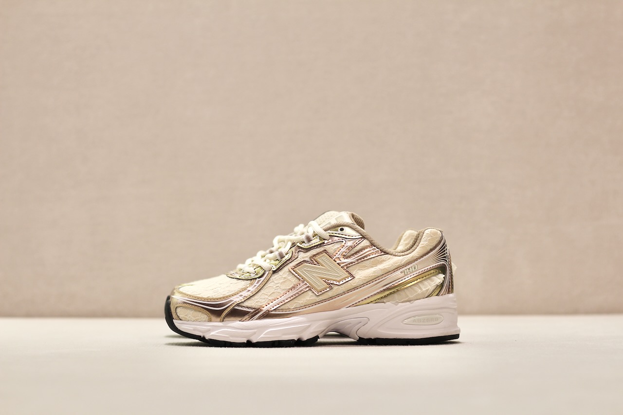 New Balance U740 7DS Sea Salt Silver Metallic