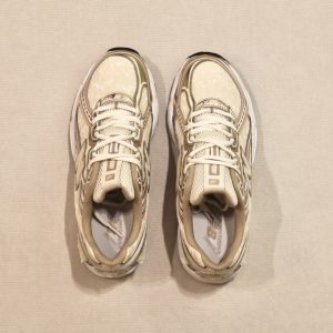 New Balance U740 7DS Sea Salt Silver Metallic