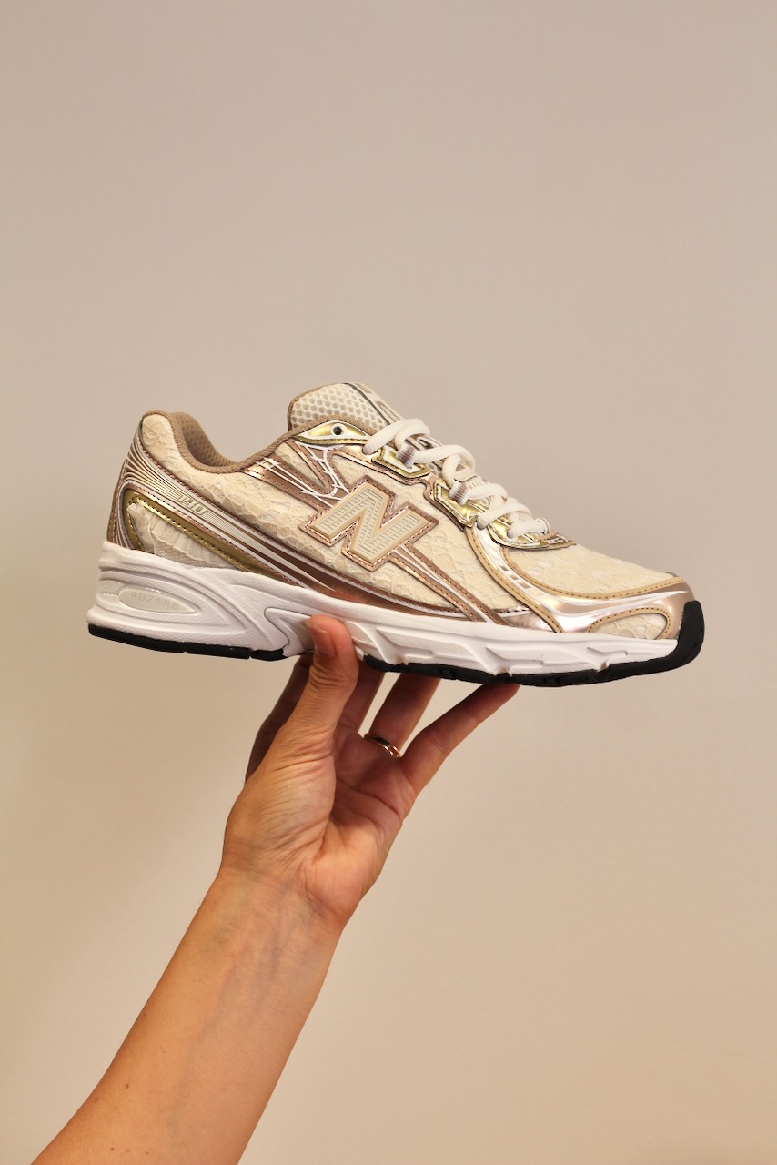 New Balance U740 7DS Sea Salt Silver Metallic