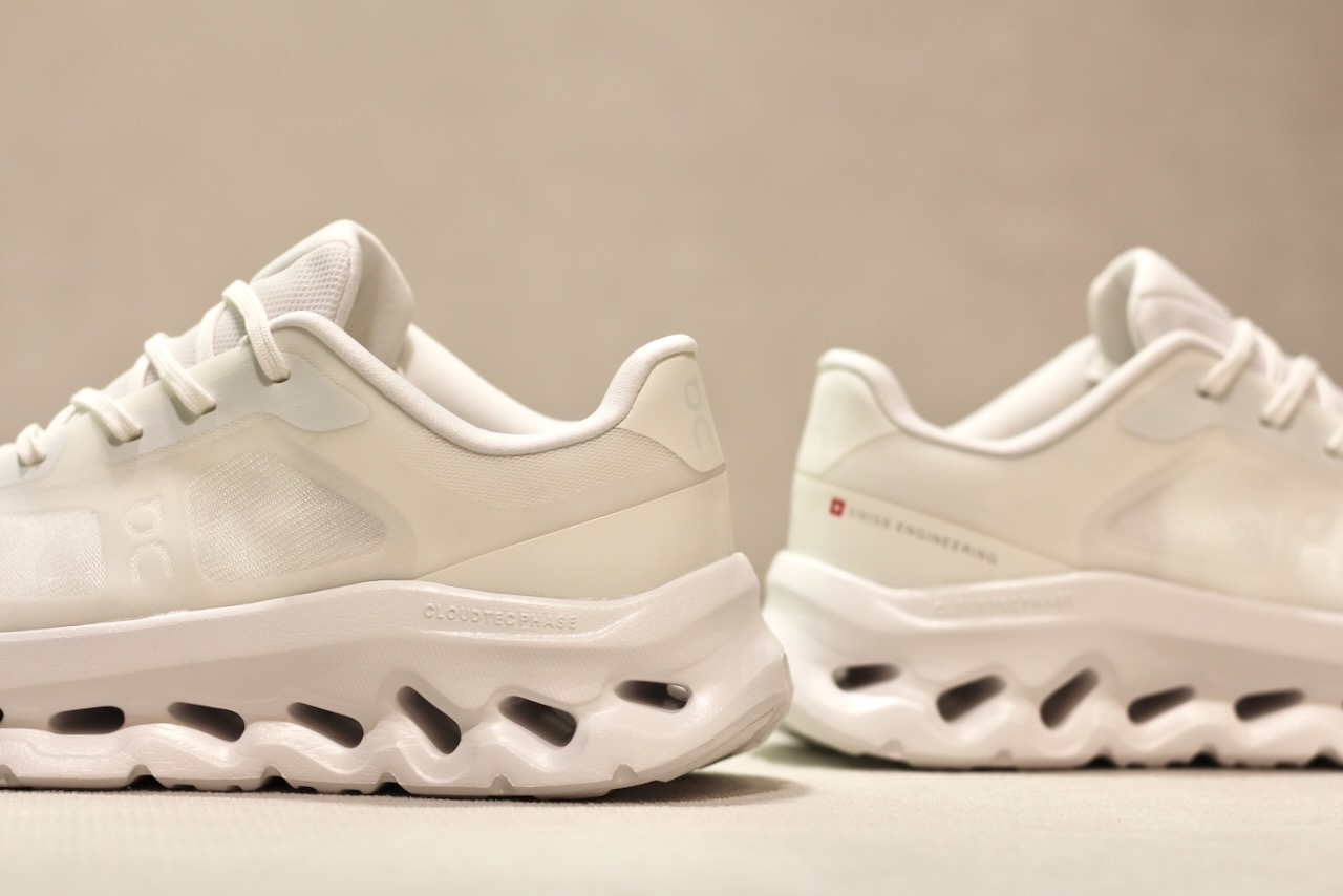 ON Cloudtilt Remix All White Everything