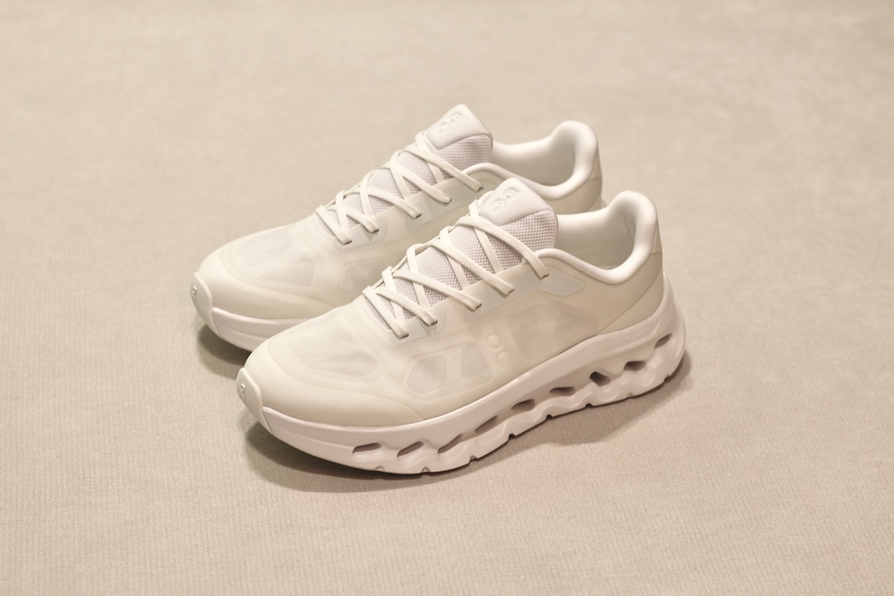 ON Cloudtilt Remix All White Everything