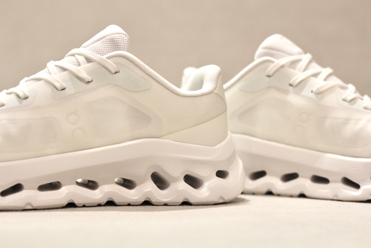 ON Cloudtilt Remix All White Everything