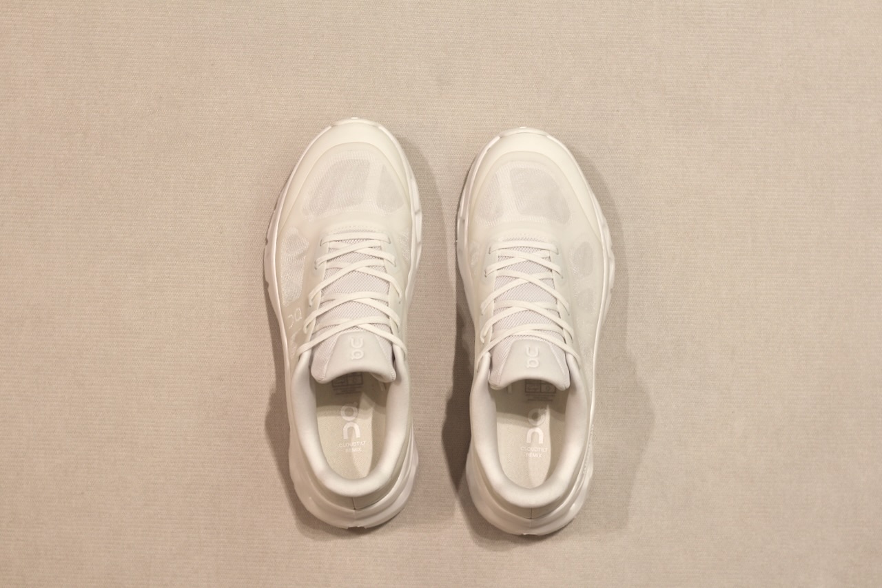 ON Cloudtilt Remix All White Everything