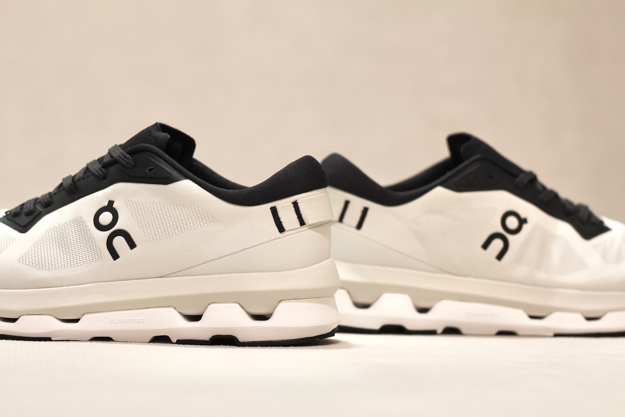 ON Cloudzone Ice Black