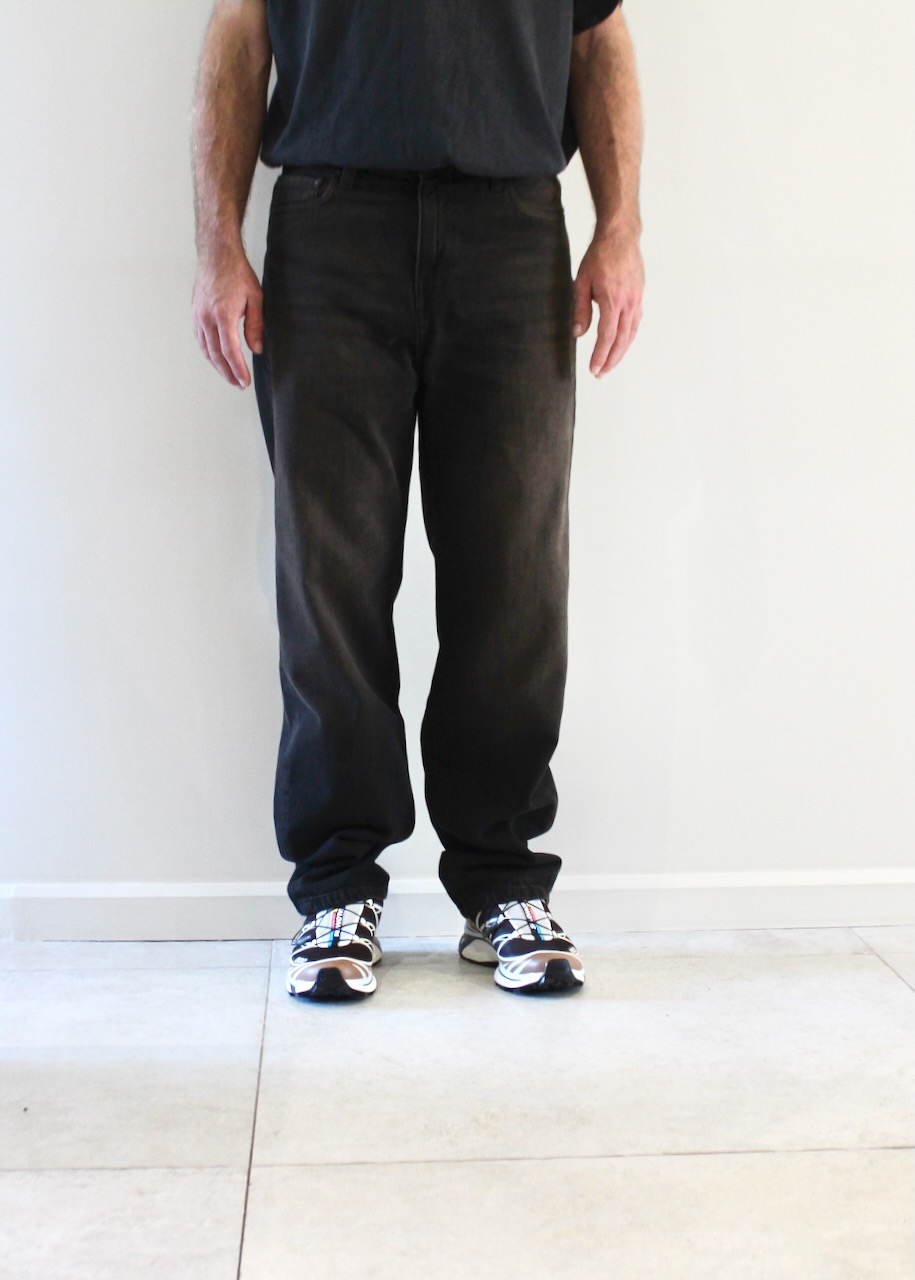 Carhartt Wip Aaron Pant Black Tobacco Black Used Wash
