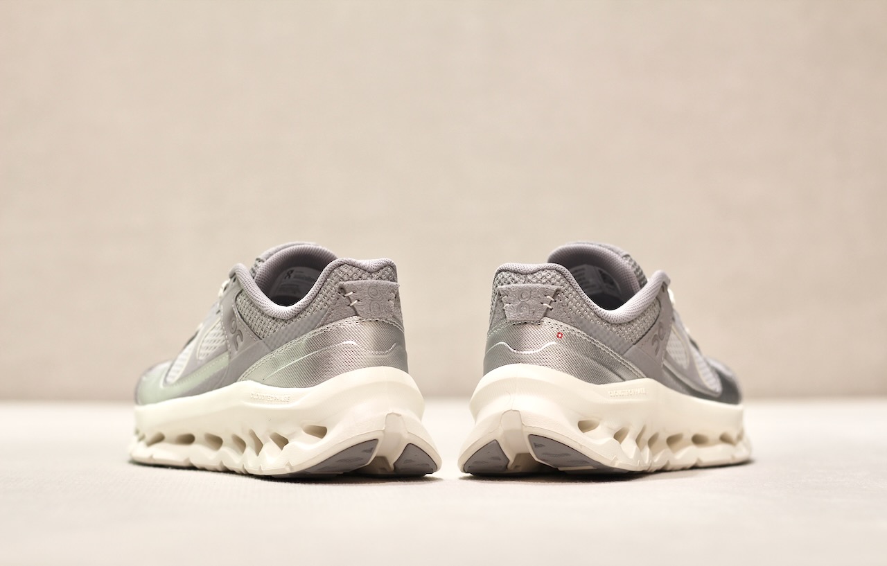 ON Cloudtilt Arc 1 Alloy Ivory