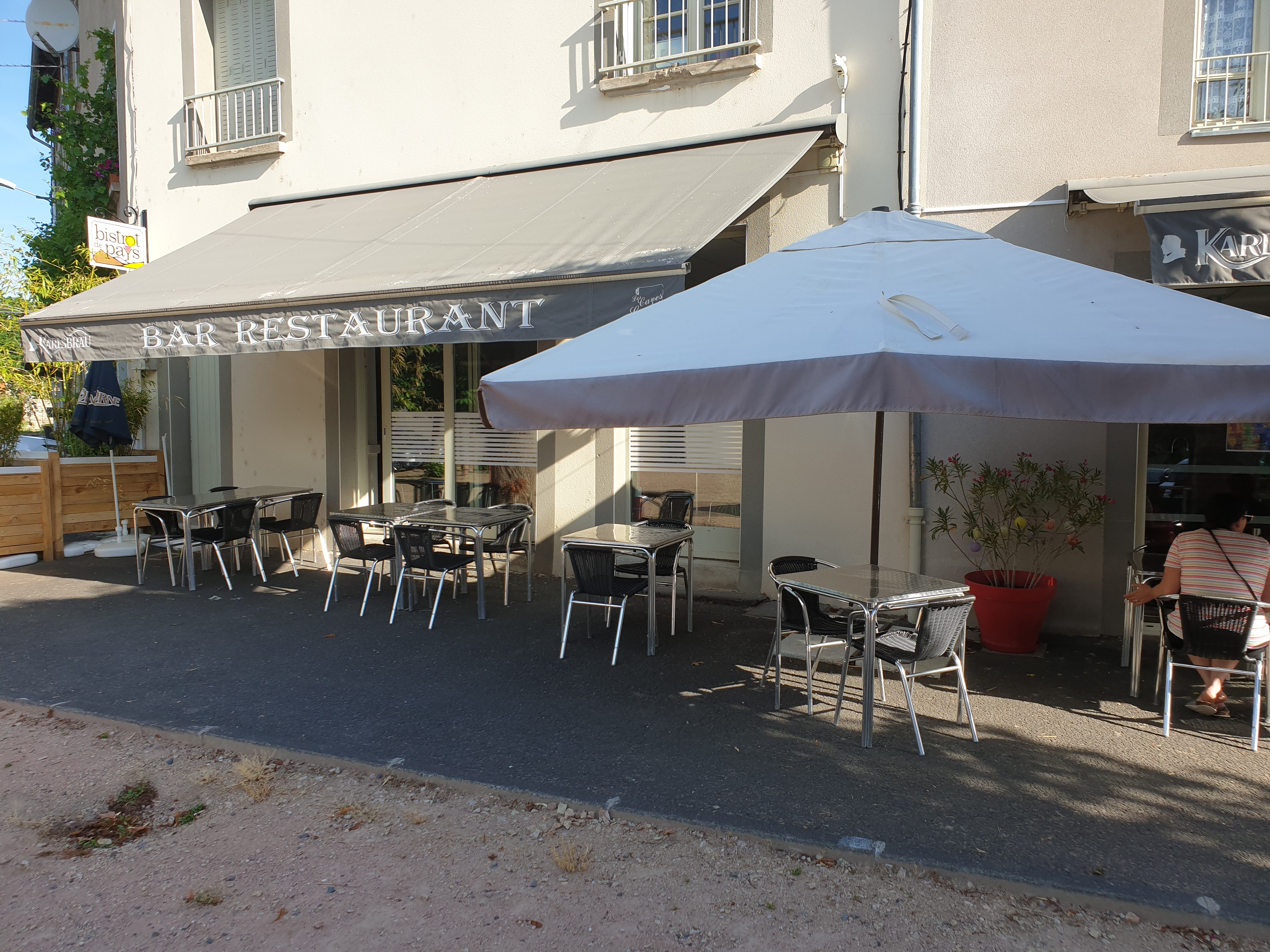 Restaurant Le Caveau Du Fort La Moutade Restaurant Le Caveau du fort à La Moutade (63200) - Carte des plats,  réservation et menus du jour