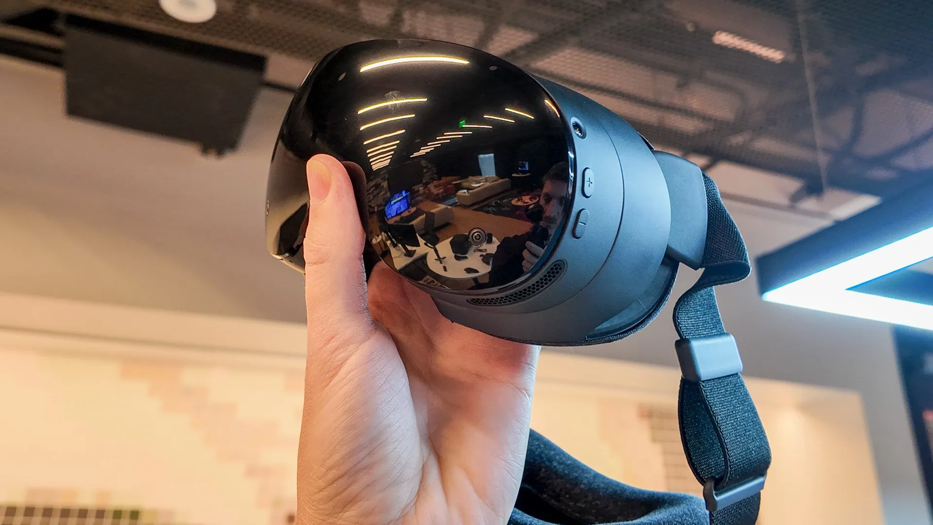 Valve onthult hun nieuwe generatie gaming-hardware: de Steam Machine, een vernieuwde Steam Controller en de VR-headset Steam Frame.